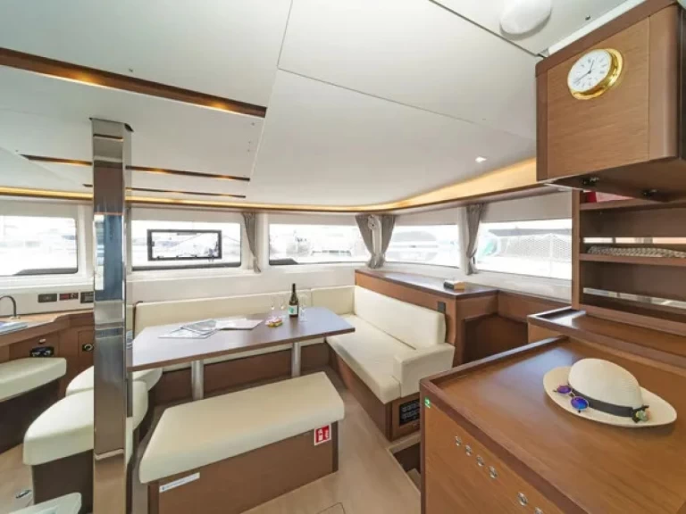 Noleggio Catamarano a Álimos – Lagoon Lagoon 46