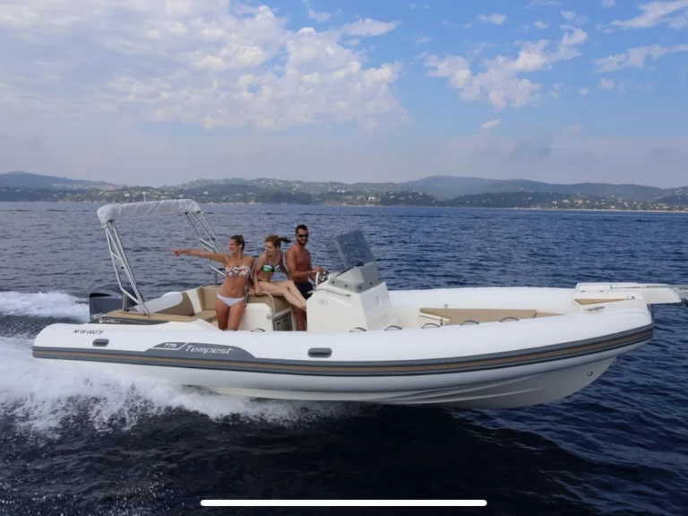 Noleggio Gommone a Mandelieu-la-Napoule – Capelli Tempest 775