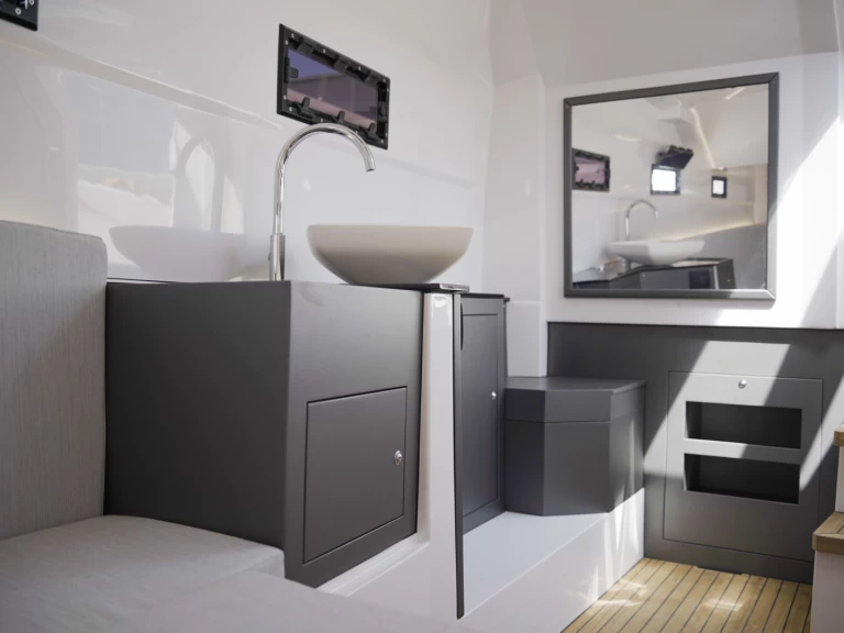 Pirelli Pirelli 42 EFB da affittare a  Torre Annunziata