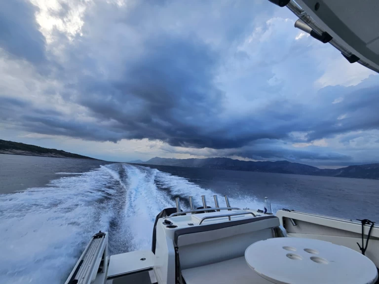 Noleggio barche Spalato economico Beneteau Barracuda 8