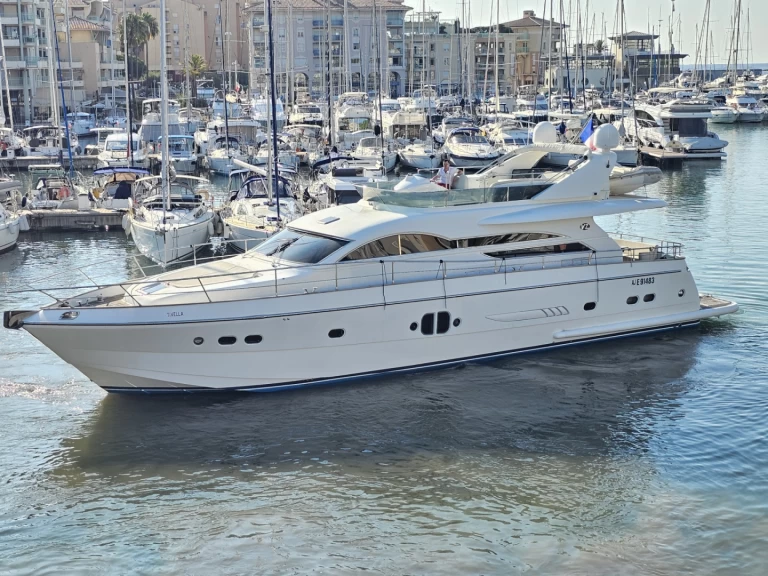 Noleggio Yacht di lusso a Saint-Raphaël – vz 68