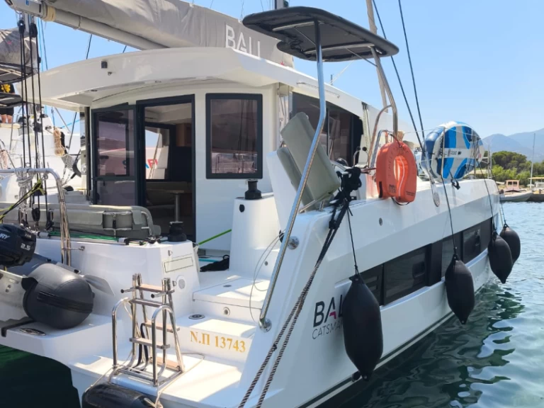 Catamarano a noleggio a Nydri al miglior prezzo