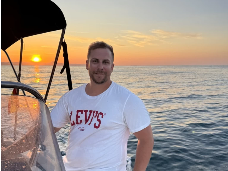 Noleggio Barca a motore con o senza skipper Quicksilver a Dénia