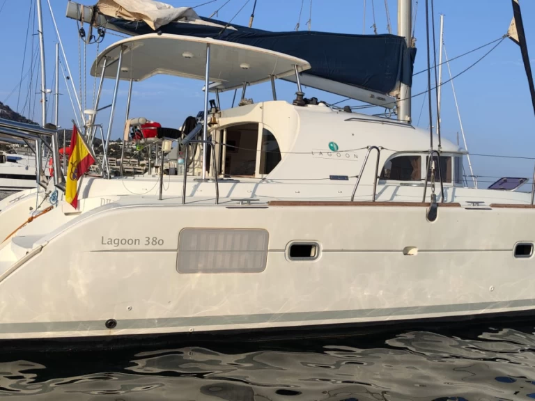 Noleggio Catamarano a Torrevieja – Lagoon Lagoon 380 S2