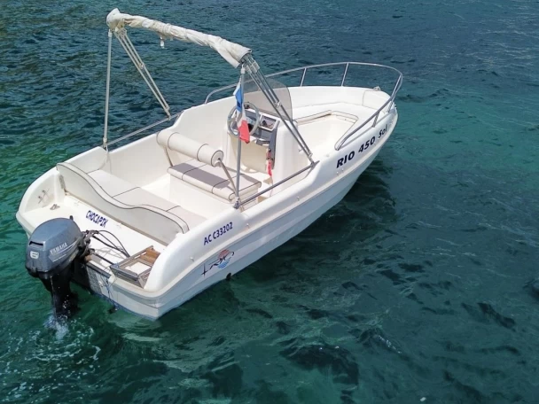 Noleggio Barca a motore con o senza skipper Rio a Marsiglia