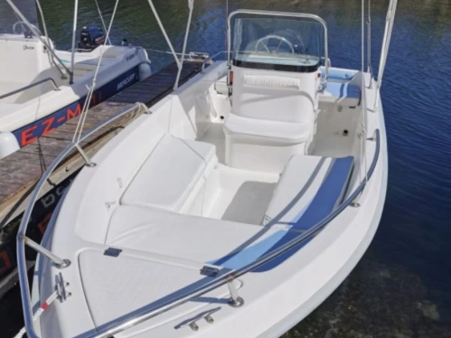 Barca a motore a noleggio a Marsiglia al miglior prezzo