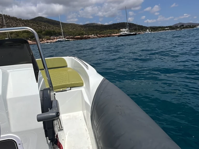 Noleggio Barca a motore Zar con patente nautica