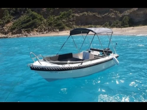 Noleggio Barca a motore Baltic con patente nautica