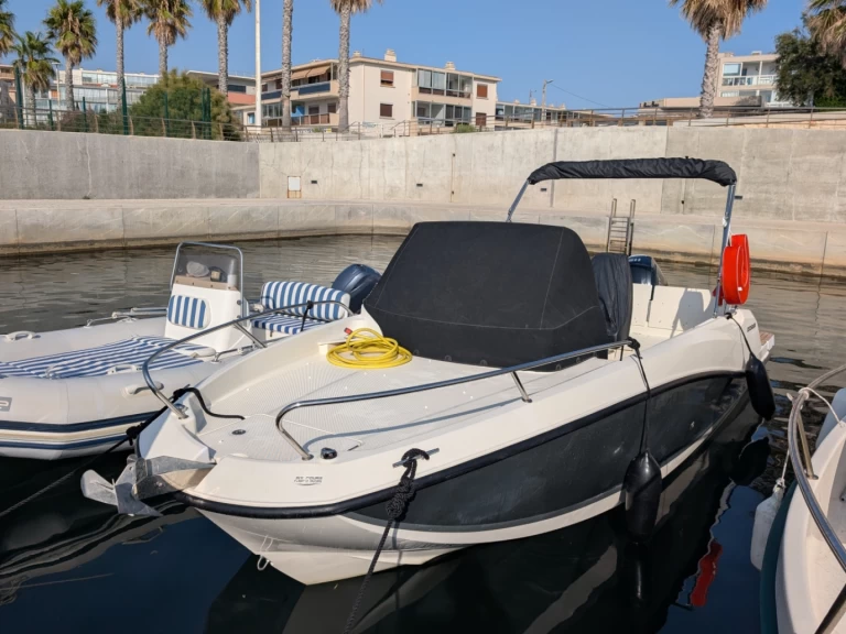 Noleggio barche Six-Fours-les-Plages economico Quicksilver 605 Sundeck
