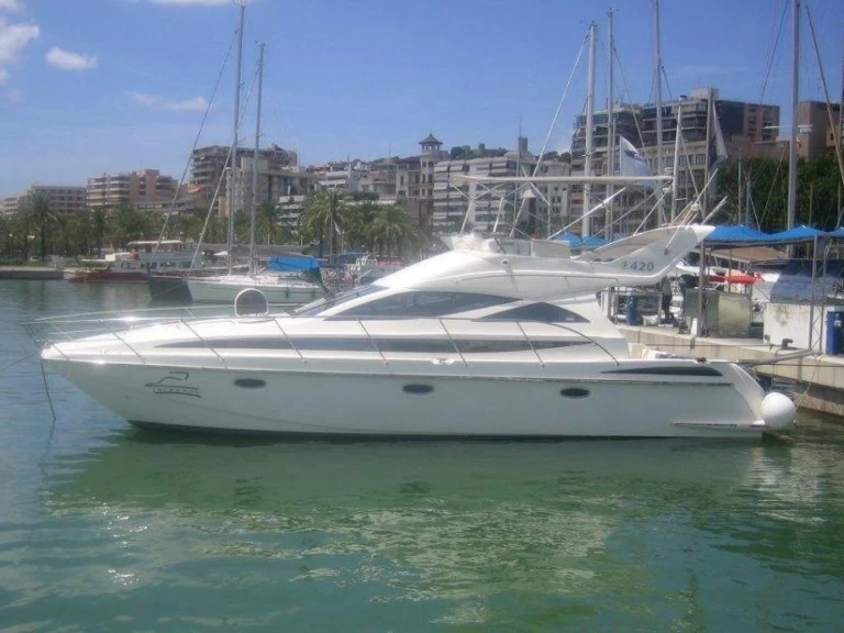 Noleggio Barca a motore con o senza skipper STEALTH yachts a Palma de Maiorca