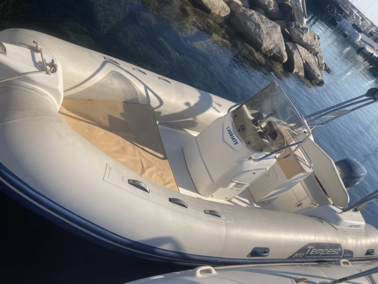 Noleggio a L'Île-Rousse – Capelli Capelli 570 Luxe su SamBoat