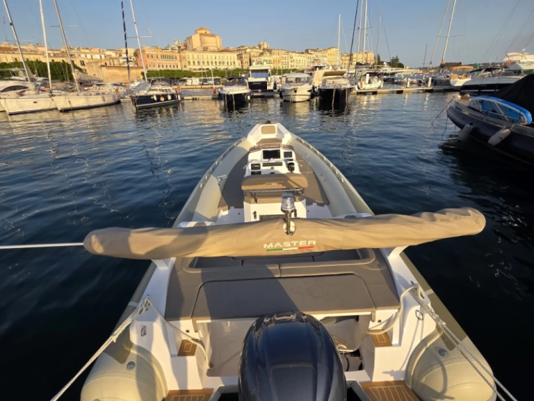 Master Master 775 da affittare a  Marina di Ragusa