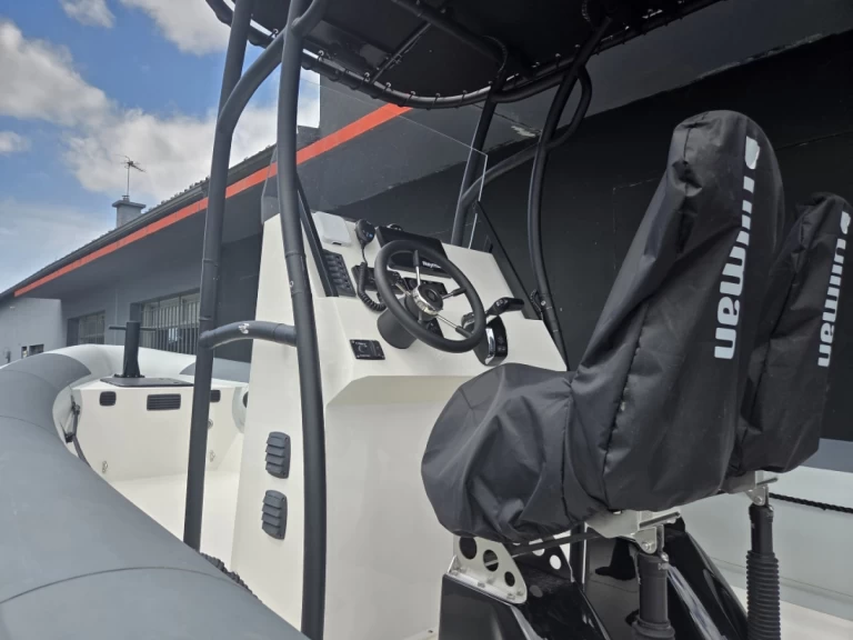 Gommone a noleggio a Arzon al miglior prezzo