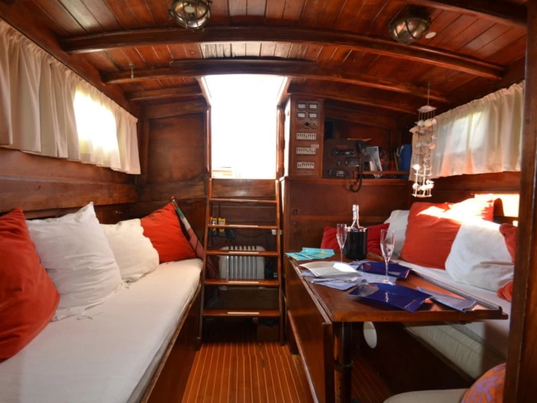 Noleggio a Chiavari – SIMEONI GOLETTA 15 MT su SamBoat