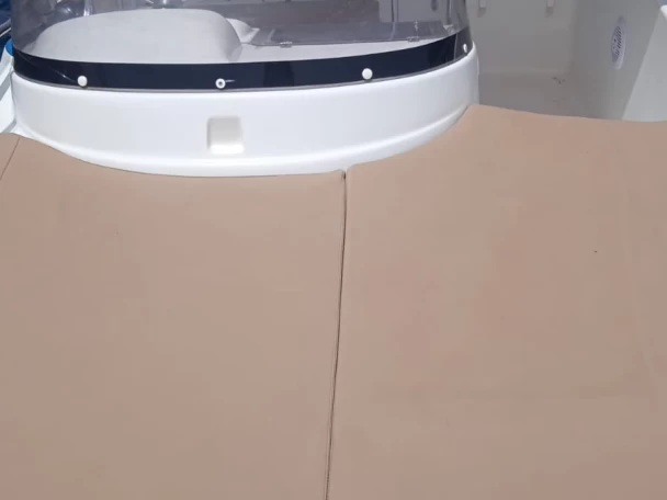 Noleggio Barca a motore polyeste yacht con patente nautica