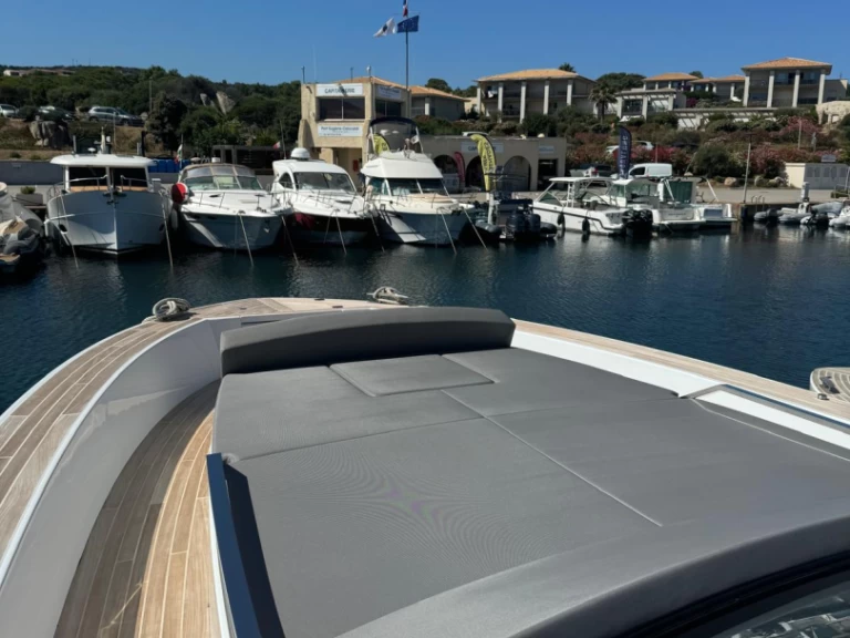 Noleggiare una Fiart SEAWALKER 43 a Porto-Vecchio