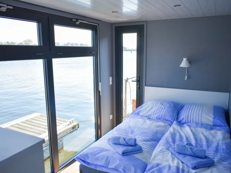 Noleggio Houseboat A con patente nautica