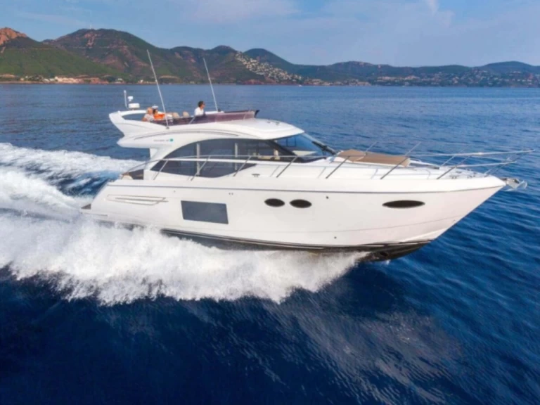 Noleggio barche Princess 49 Fly a Juan-les-Pins su Samboat