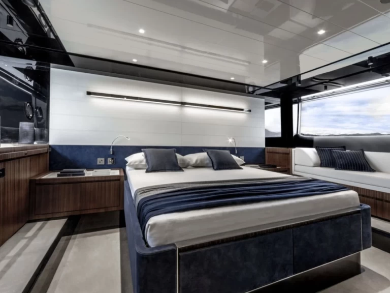 Noleggio a Saint-Tropez – Riva Rebel 66 su SamBoat