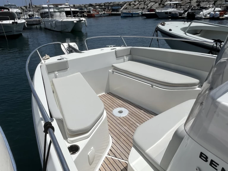 Noleggio a Les Issambres – Bénéteau Flyer 8 SPACEdeck su SamBoat