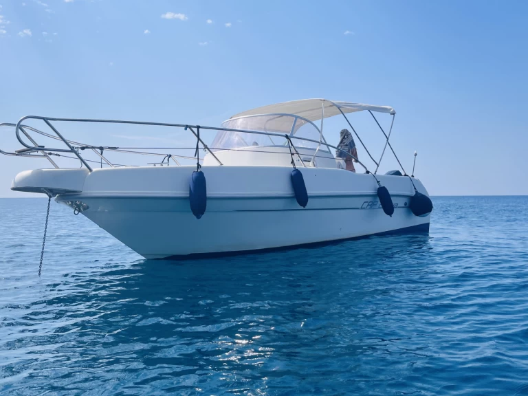 Noleggiare una Capelli Capelli 27 Wa a Genova