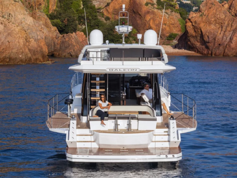 Noleggio a Cannes – Galeon Galeon 500 Fly su SamBoat