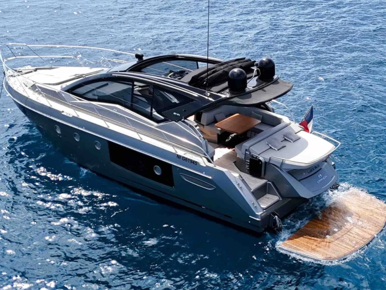Noleggio a Saint-Tropez – Cranchi M 44 su SamBoat