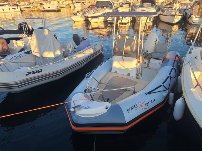 Noleggio Gommone Zodiac con patente nautica