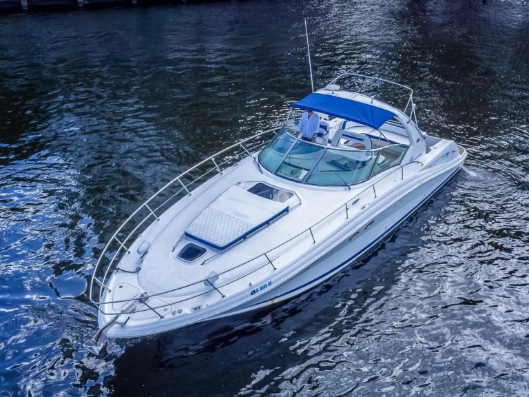 Noleggio Yacht di lusso Sea Ray con patente nautica