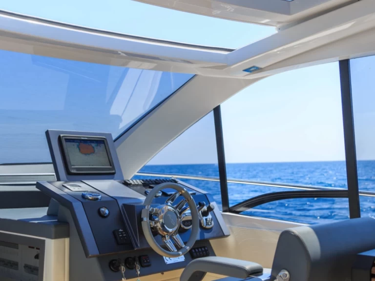 Barca a motore a noleggio a Napoli al miglior prezzo