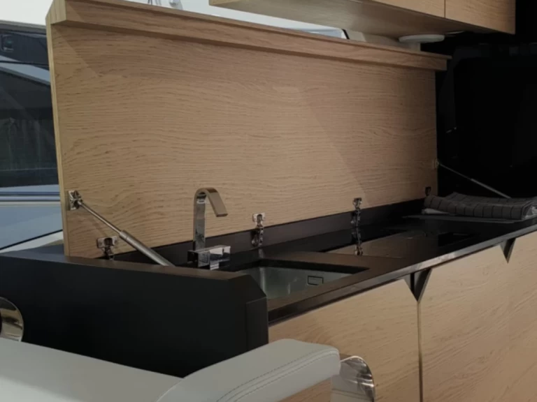 Noleggio a Napoli – Rio Rio 44 Hard Top su SamBoat