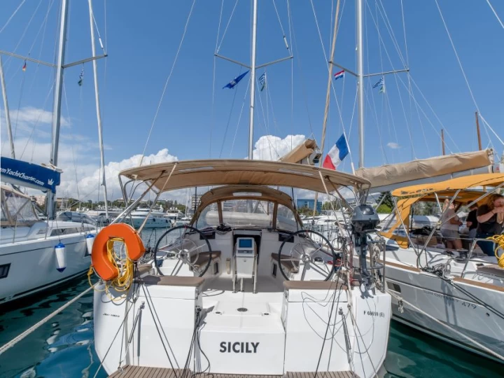 Noleggio Barca a vela con o senza skipper Jeanneau a Álimos