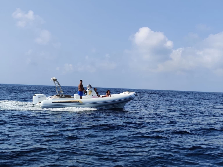 Noleggio a Villaggio San Teodoro – Nautilus GT SixFive su SamBoat