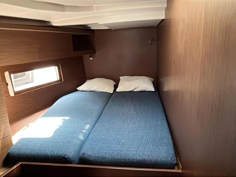 Noleggio Barca a vela Bénéteau con patente nautica