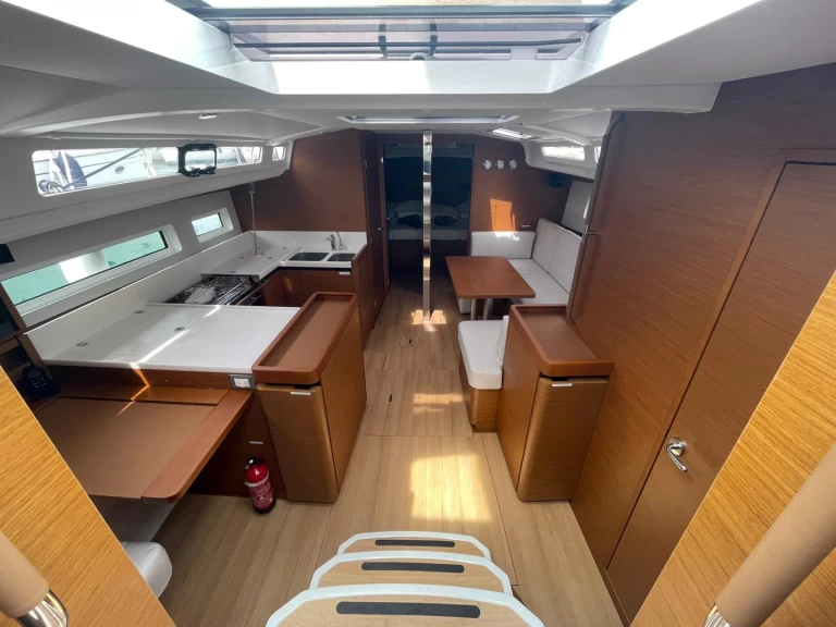 Noleggiare una Jeanneau Sun Odyssey 440 a Palma de Maiorca