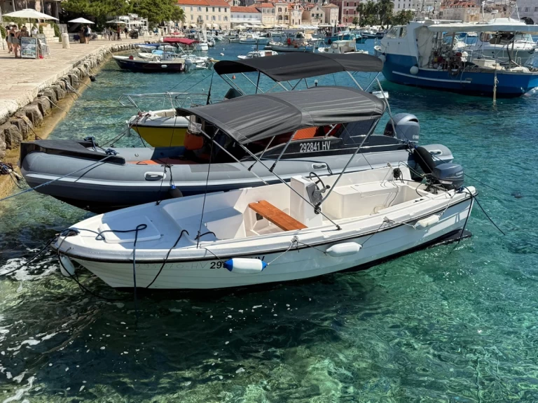 Noleggio barche Lesina (Hvar) economico Adria10