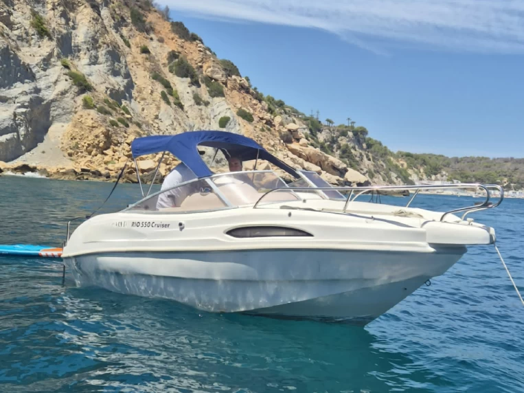 Noleggio barche Quicksilver Activ 675 Open a Dénia su Samboat