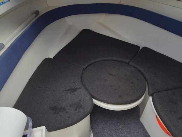 Barca a motore a noleggio a Dénia al miglior prezzo