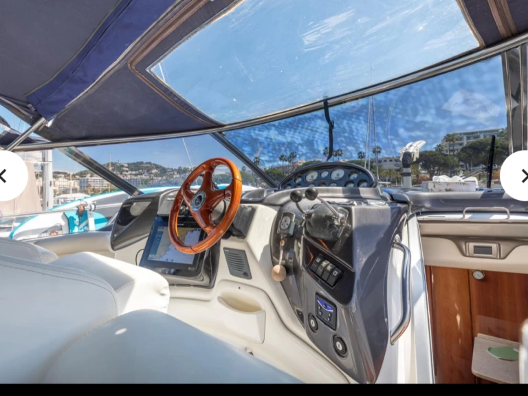 Noleggio Barca a motore Cranchi con patente nautica