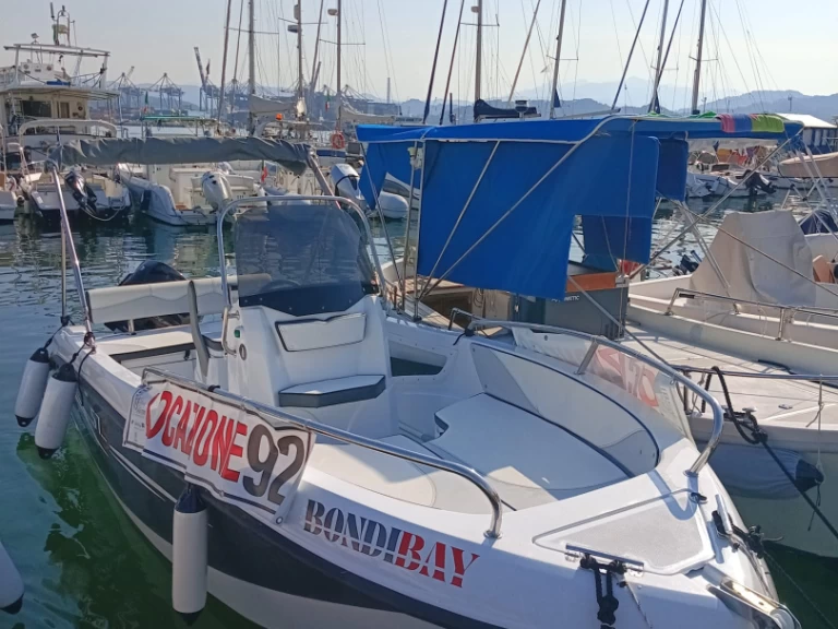 Noleggio Barca a motore con o senza skipper Trimarchi a La Spezia