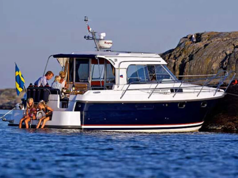 Noleggio Houseboat Nimbus con patente nautica