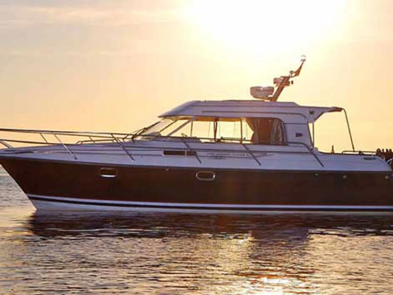 Houseboat a noleggio a Rheinsberg al miglior prezzo