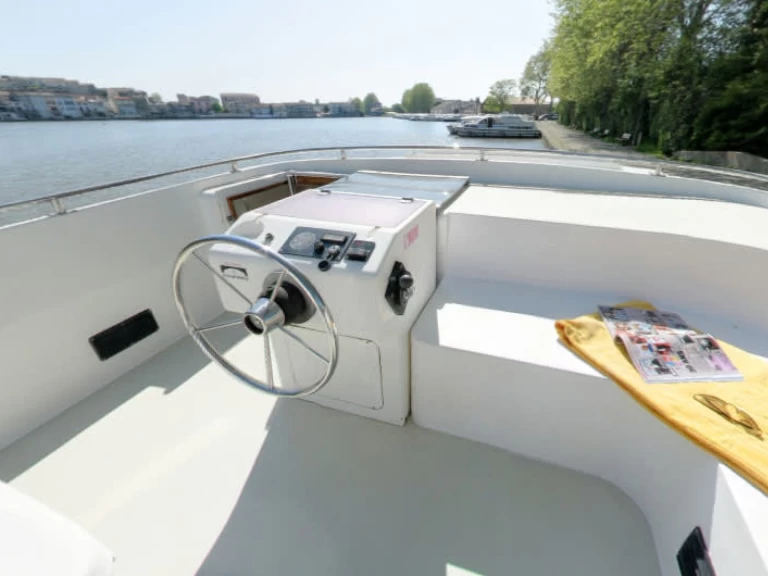 Noleggiare una Le Boat Royal Classique a Trèbes