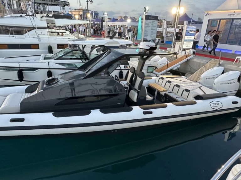 Noleggio barche Zen ZEN 40 - Mod. 2026 a Antiparos su Samboat