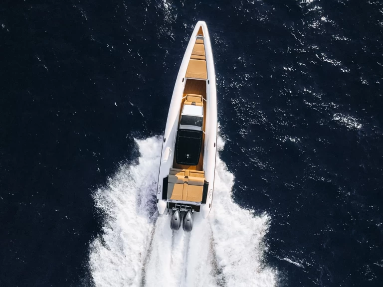 Noleggio Barca a motore con o senza skipper ZEN MARINE a Pounta