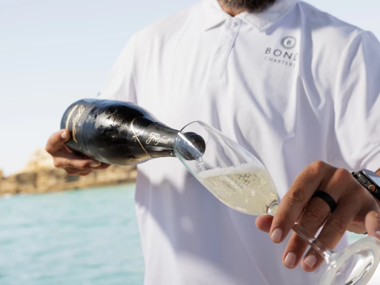 Noleggio barche Sunseeker Portofino 46 a Vilamoura su Samboat