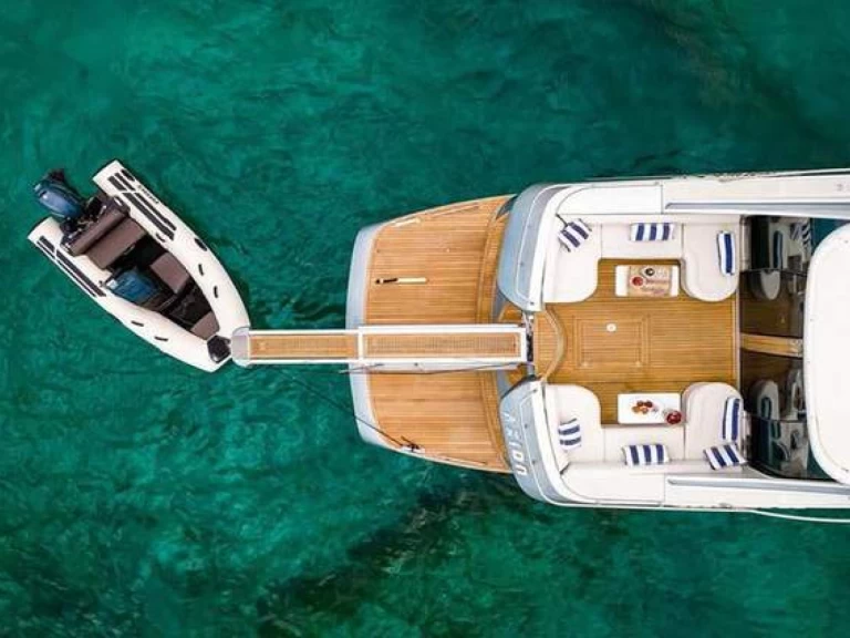 Noleggio a Ornós – Pershing Pershing 65 su SamBoat