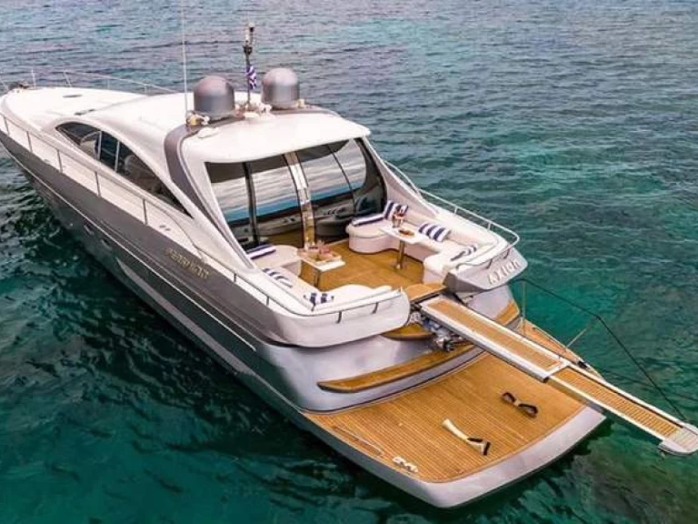 Noleggiare una Pershing Pershing 65 a Ornós