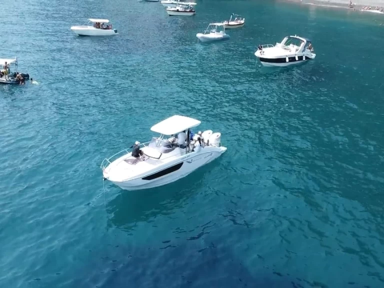 Noleggio Barca a motore con o senza skipper Idea Marine a Amalfi