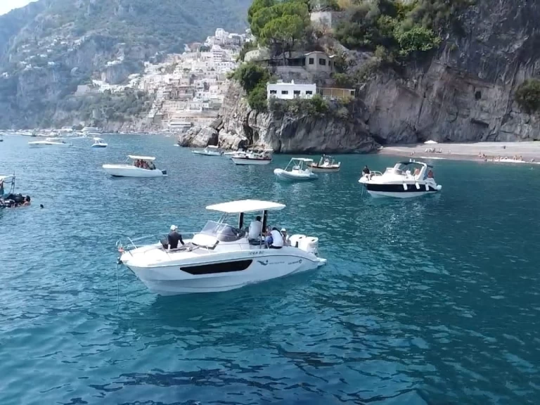 Noleggio Barca a motore Idea Marine con patente nautica